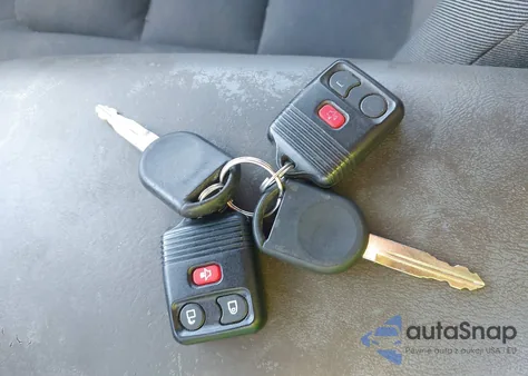 2002 Ford Explorer Sport Trac z USA, uszkodzony, nr VIN 1FMZU77E72UC25366